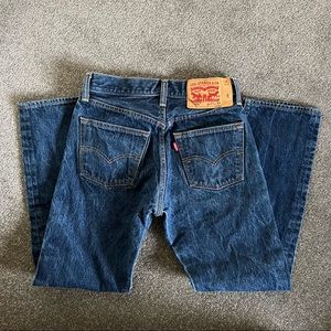 Levi’s Dark Wash Straight Fit Jeans.